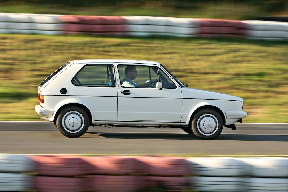 VW Golf I GTI Pirelli