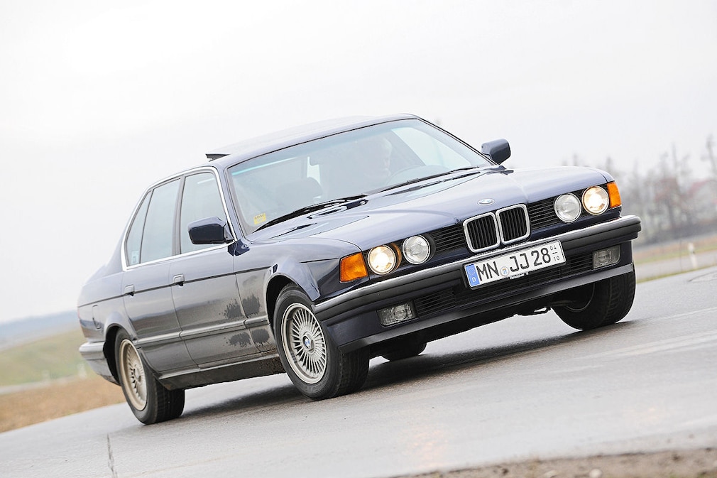 BMW 730i E32