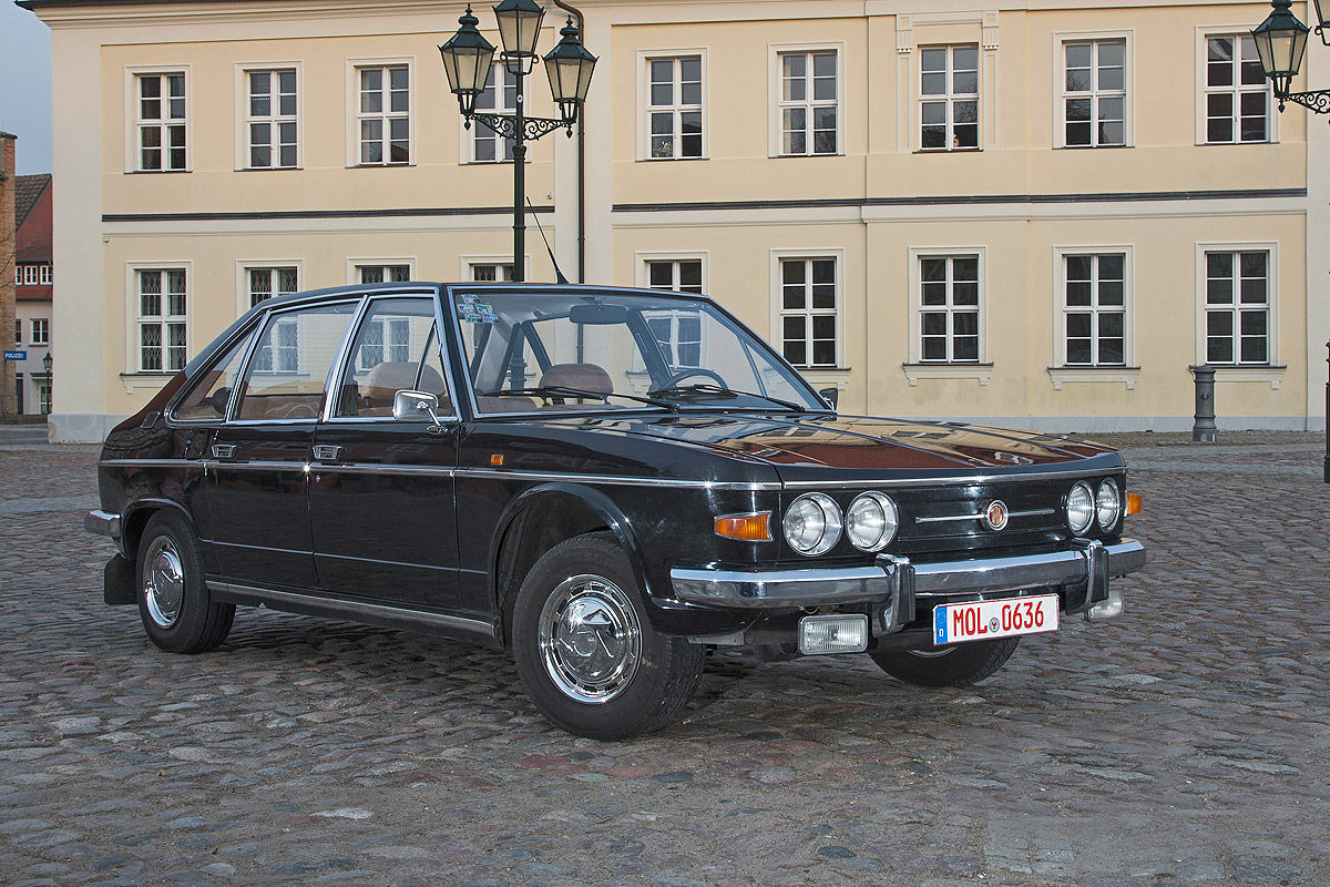 Tatra T613-1