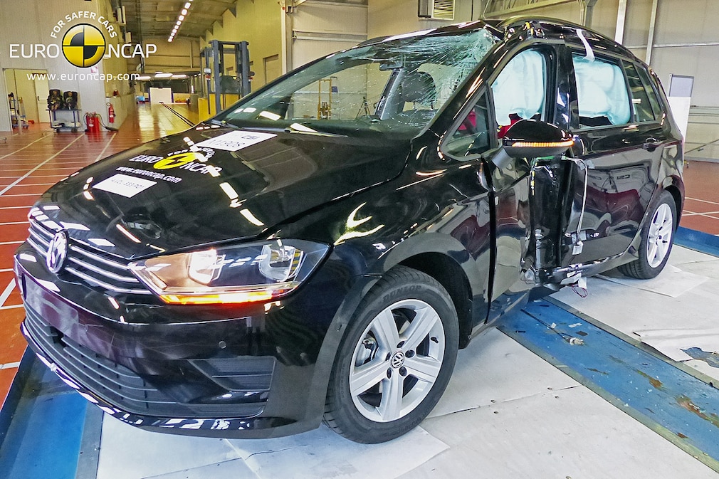 Crash Test Euro NCAP VW Golf Sportsvan