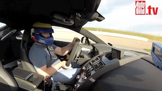 Onboard im Aston Martin Vantage V12 S