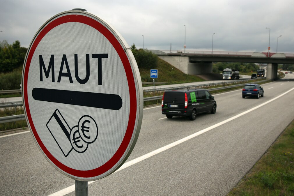Mautpflicht für Fahrt durch den Warnowtunnel