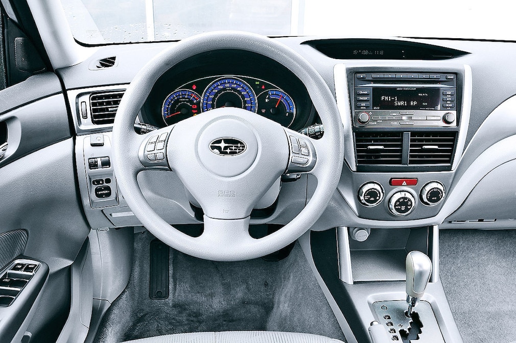 Subaru Forester 2.0, Cockpit