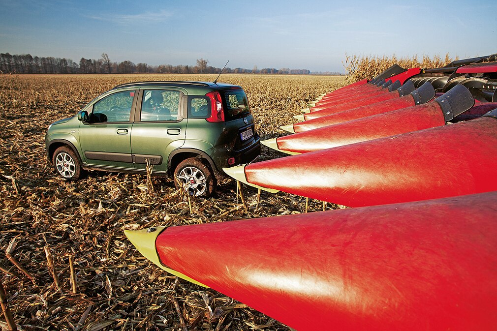 Fiat Panda 1.3 Multijet 4x4, New Holland CR 9090