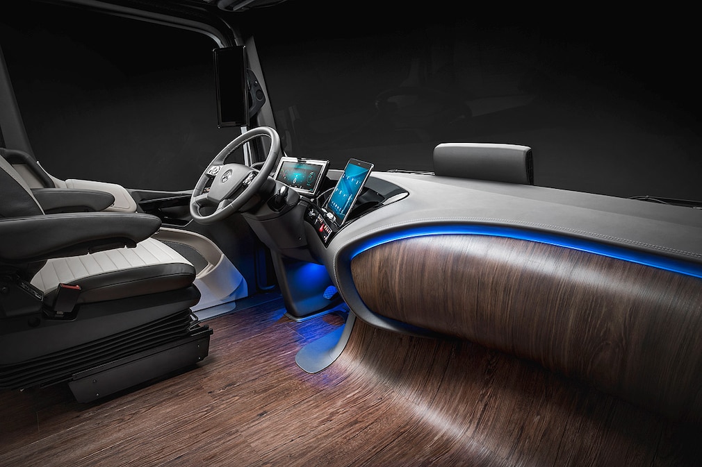 Mercedes Future Truck 2025