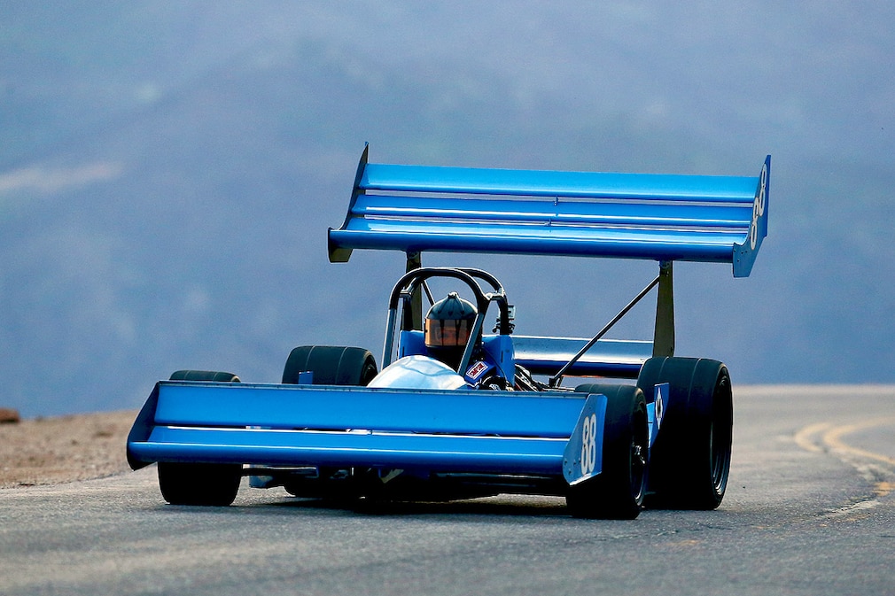 SPENCER STEELE (88) races up the mountain on the third day of qualifying for the 92nd running of the Pikes Peak International Hill Climb in Colorado Springs