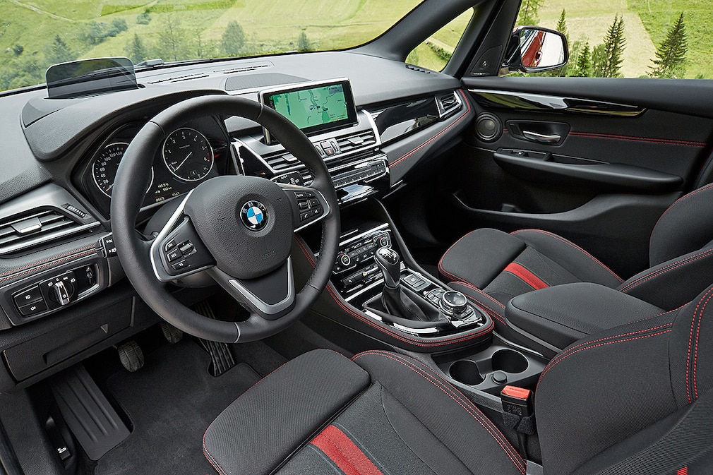 BMW 218d Active Tourer !!!Sperrfrist!!!