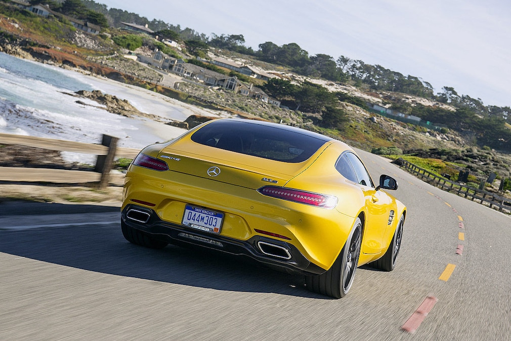 Mercedes AMG GT S V8 Biturbo Mercedes AMG GT S V8 Biturbo