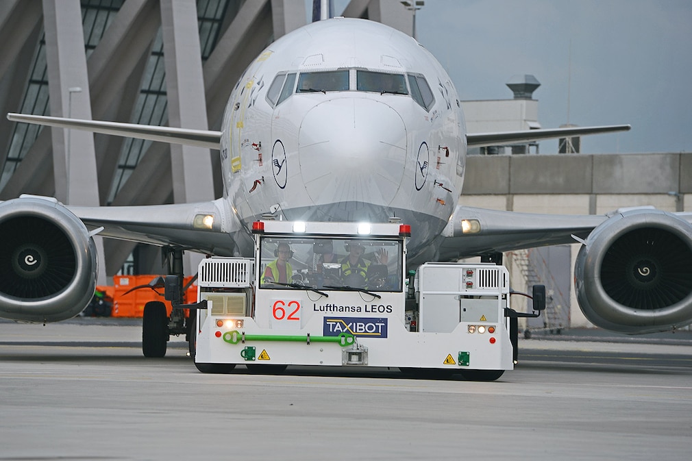 TaxiBot Flugzeugschlepper mit Diesel-Elektro-Antrieb