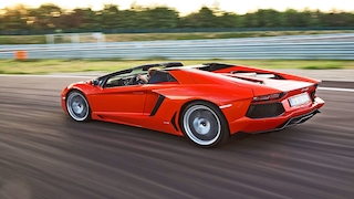 Lamborghini Aventador LP 700-4 Roadster