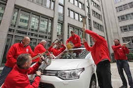 AUTO BILD-Redakteure Jan Horn, Andreas Borchmann, Dirk Branke, Gerald Czajka, Joachim Staat, Jörg Maltzan, Hauke Schrieber