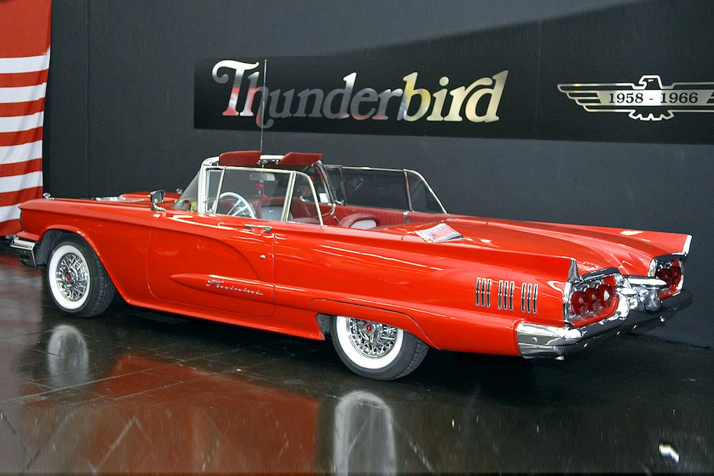 Ford Thunderbird