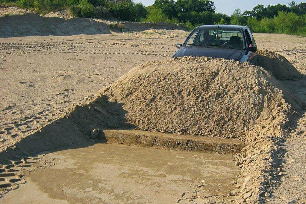 Aggressivität im Straßenverkehr: Radladerfahrer dreht durch