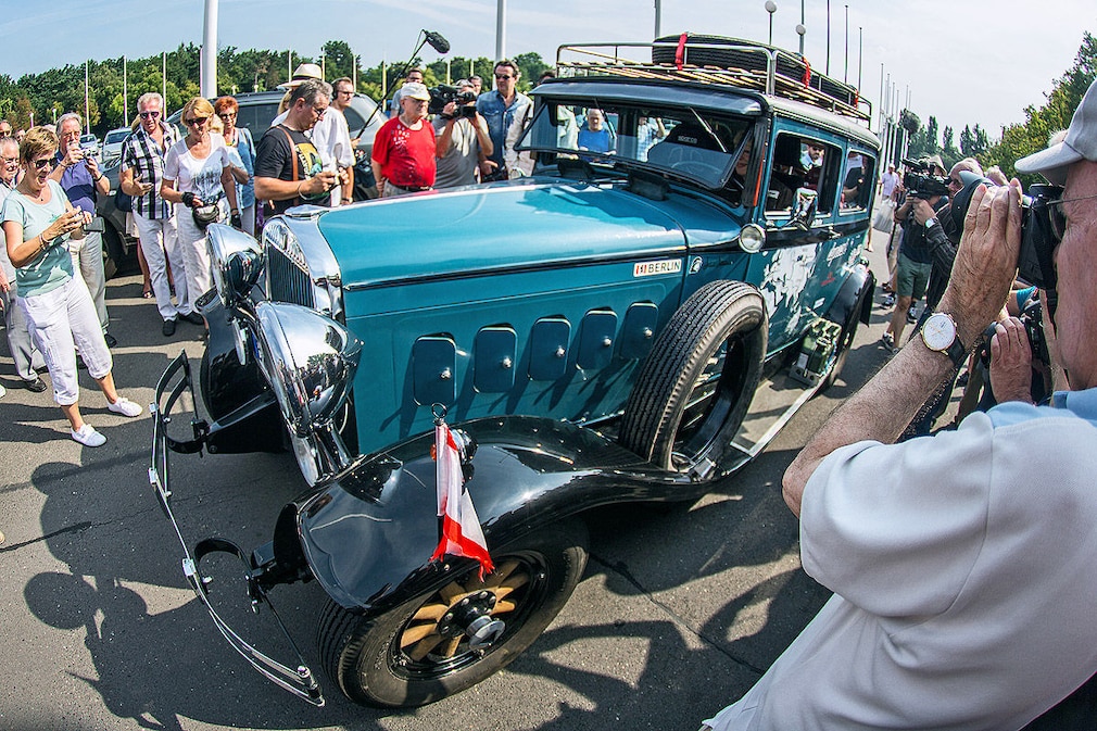 Heidi Hetzer: Weltumrundung im Oldtimer