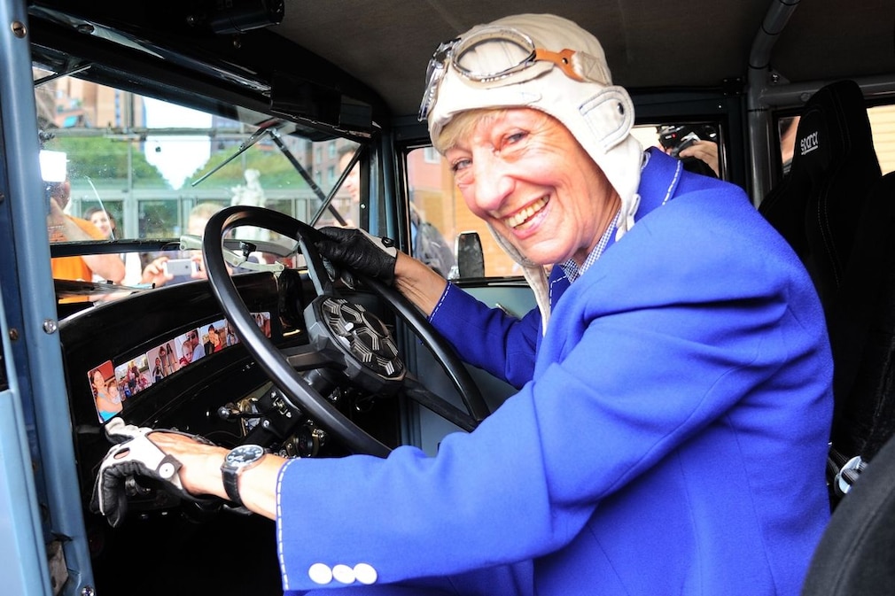 Heidi Hetzer: Weltumrundung im Oldtimer