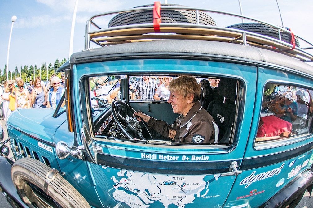Heidi Hetzer: Weltumrundung im Oldtimer