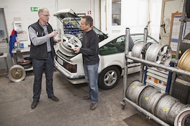 Gebrauchte Felgen reparieren