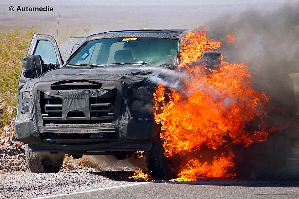 Erlkönig Ford Super Duty fängt Feuer