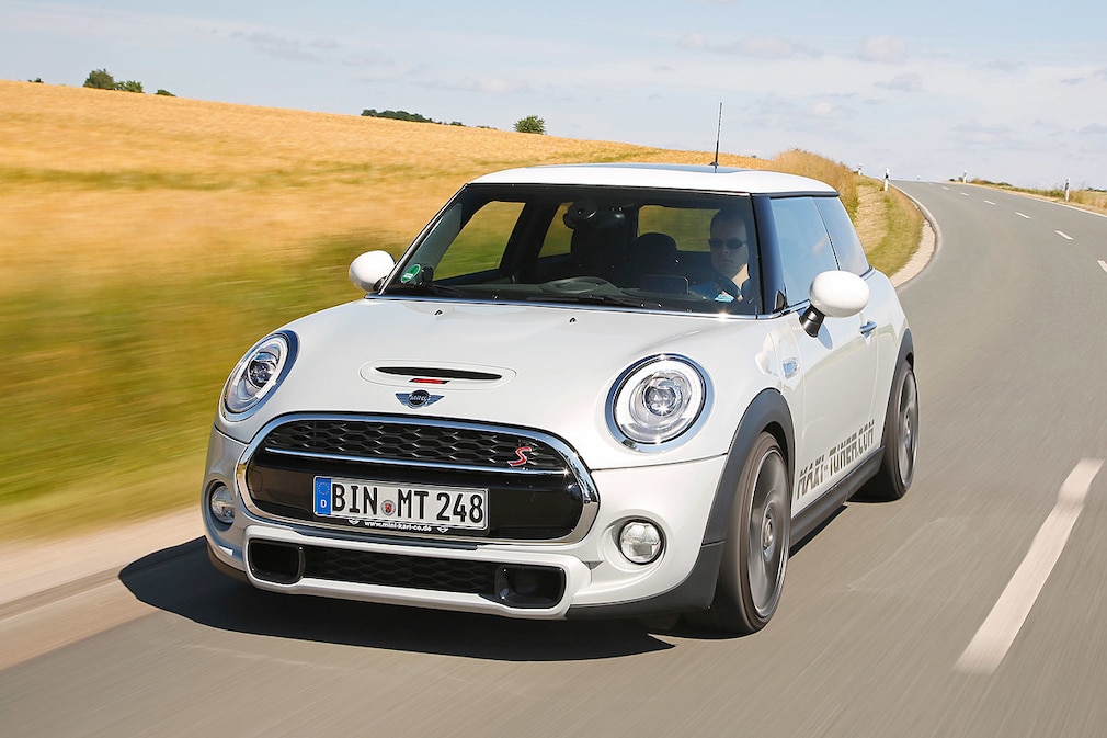 Maxi-Tuner Cooper S weiß Frontansicht