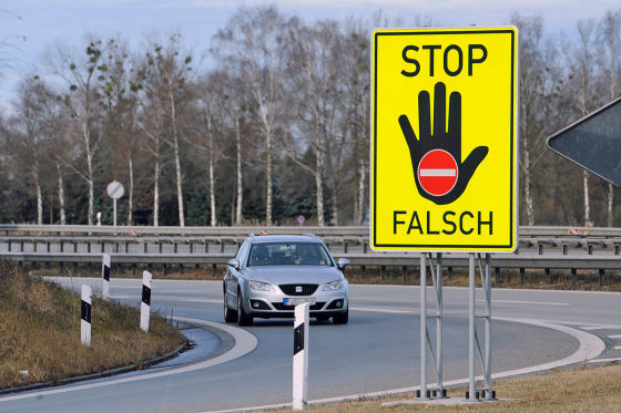 Aktion gegen Geisterfahrer: Blockade der linken Spur