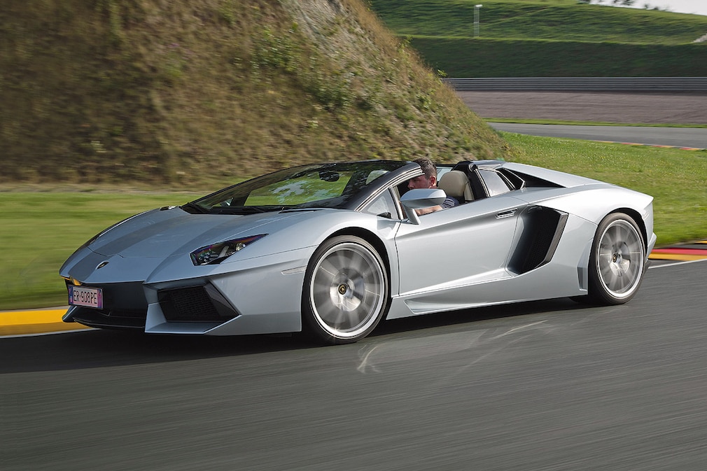 Lamborghini Aventador Roadster