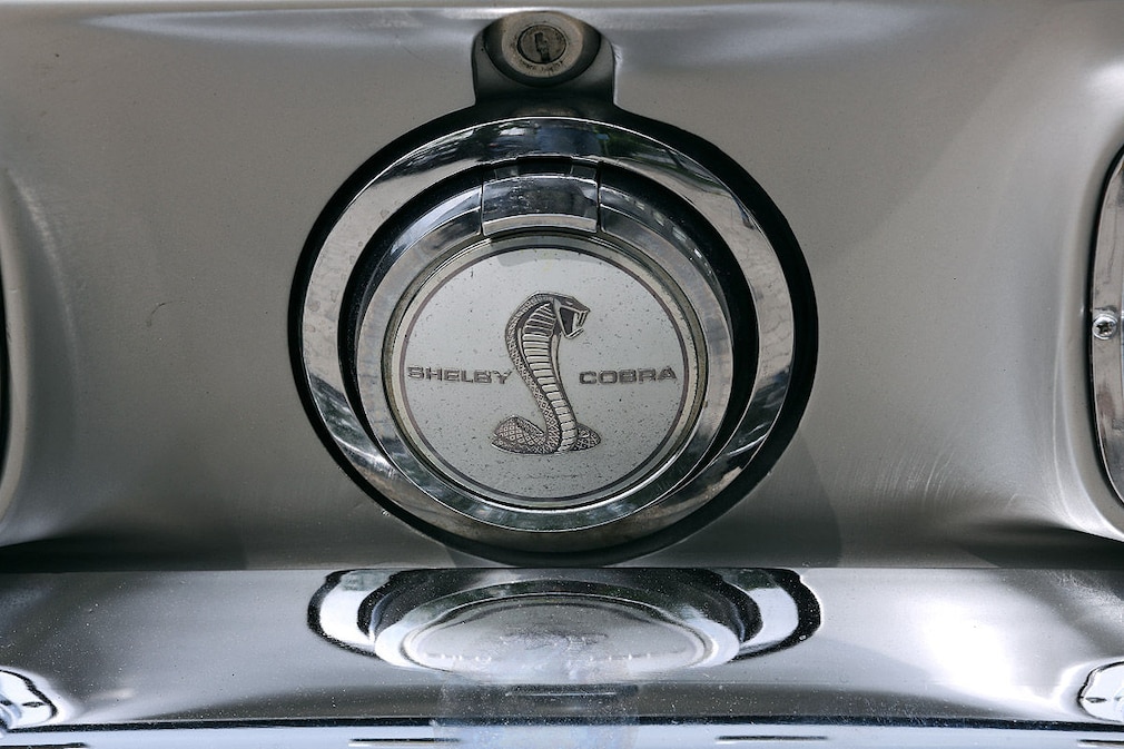 Shelby Cobra GT500