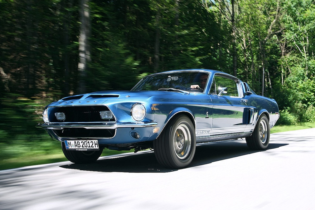 Shelby Cobra GT500