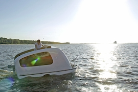 Sealander Schwimm-Wohnwagen