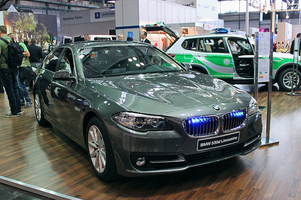 Polizeifahrzeug BMW 530d Limousine auf der GPEC 2014 in Leipzig