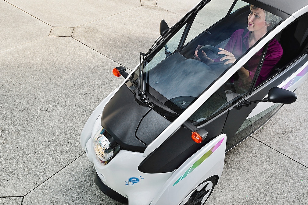 Toyota i-Road Carsharing mit Elektoautos in Grenoble