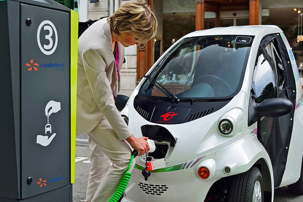 Toyota Coms Carsharing mit Elektoautos in Grenoble