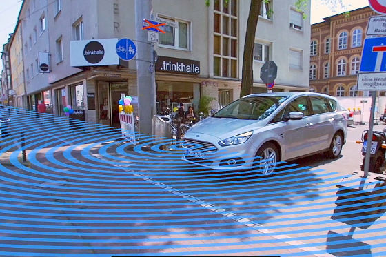 Ford S-Max - The Car That Can See Around Corners 