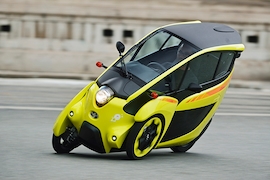 Toyota i-Road Carsharing mit Elektoautos in Grenoble