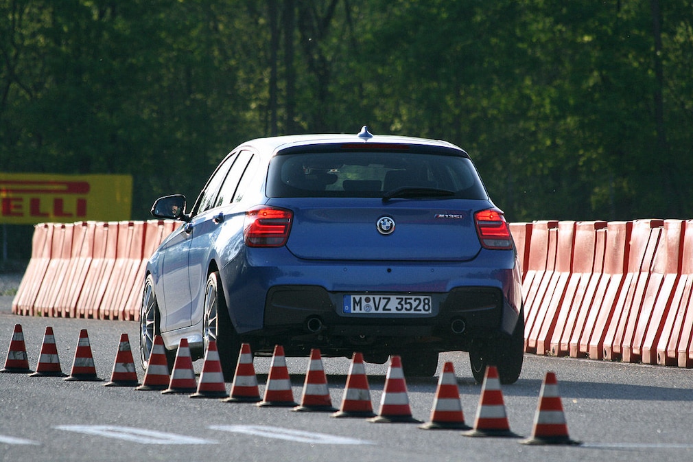 BMW M 135i, Winterreifen-Test, Bremstest