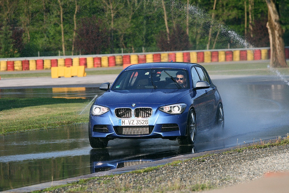 BMW M 135i, Winterreifen-Test, Handling