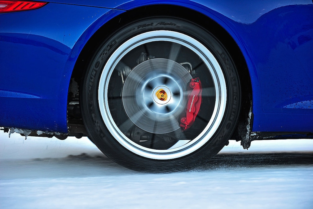 Dieser Winterbreitreifen überzeugt