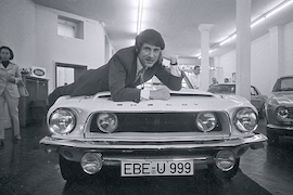 Udo Jürgens mit einem Shelby  30 April 1968