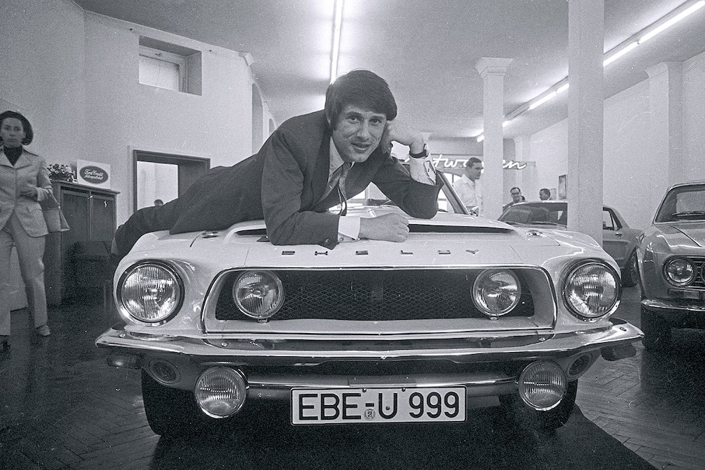 Udo Jürgens mit einem Shelby  30 April 1968