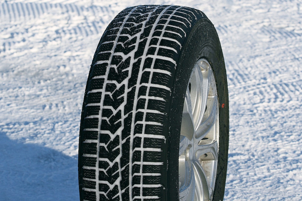Kumho I'Zen RV KC15