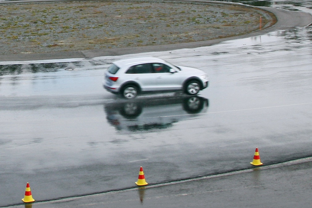 Winterreifen-Test, Audi Q5, Kreisbahn