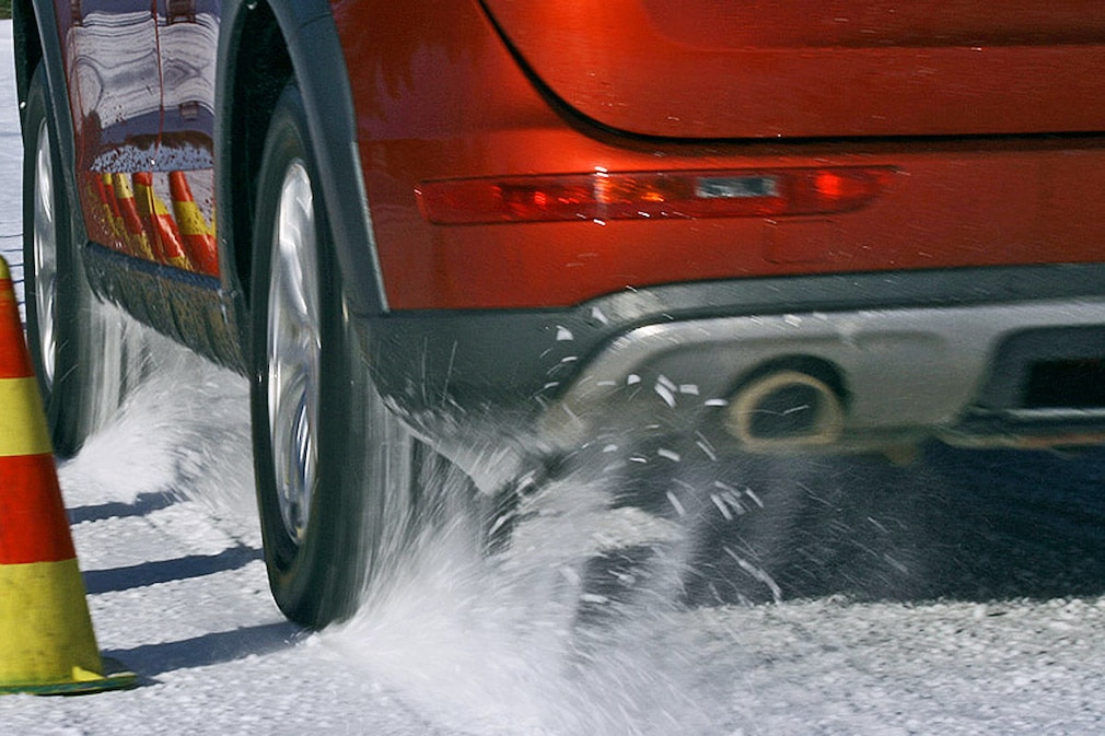 Winterreifen-Test, Audi Q5, Traktions-Test