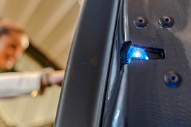 LED-Türschloss von Zulieferer Kiekert