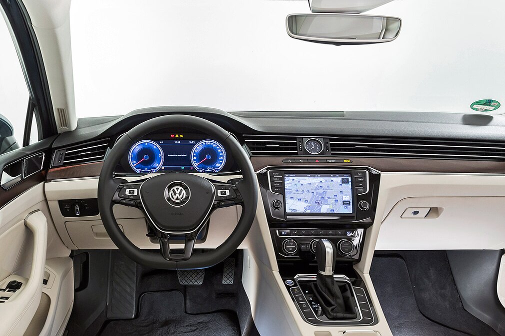 VW Passat
