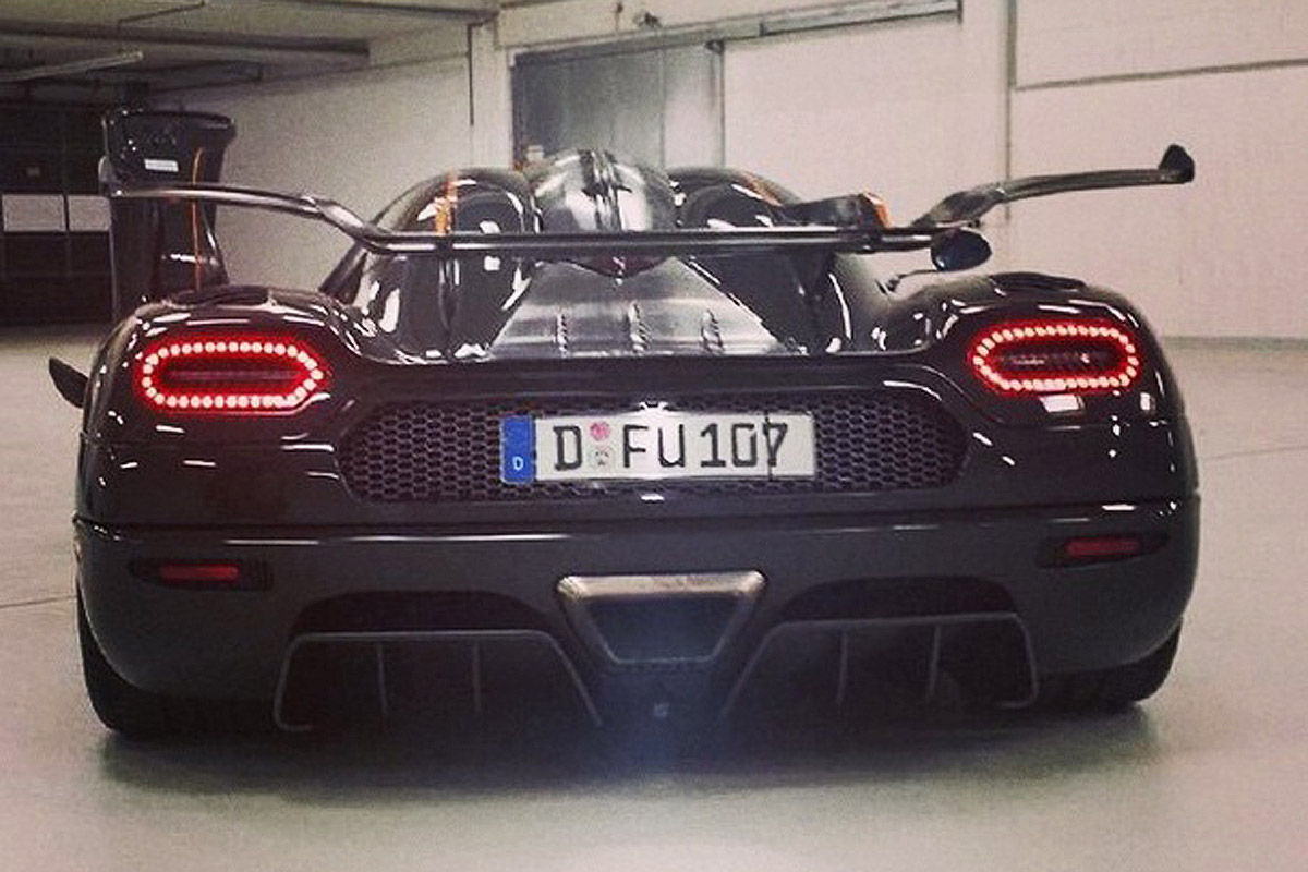 Koenigsegg Agera One:1 mit Nummernschild
