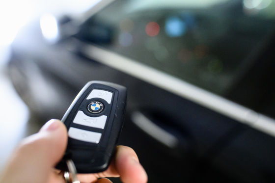 Schlüsselanhänger mit KFZ-Kennzeichen für Ihr Auto AMG Mercedes Audi BMW BVB VW 