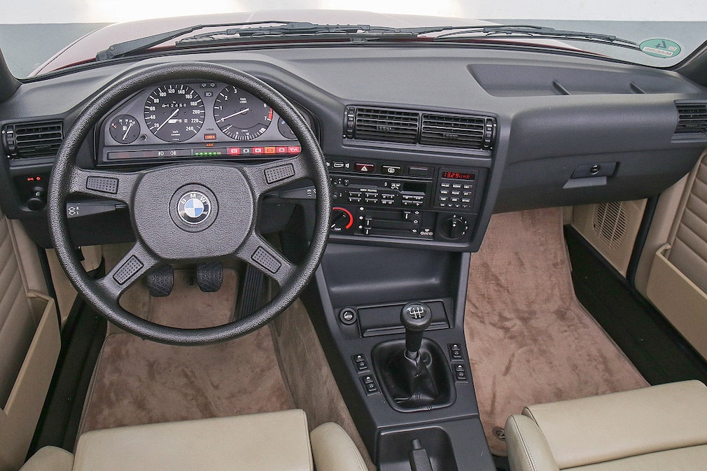 BMW 325i Cabrio BMW 325i Cabrio
