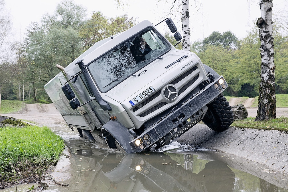 Fahrvorstellung neuer Unimog EuroVI hochgeländegängig