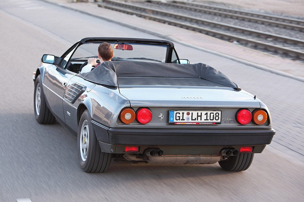 Ferrari Mondial Cabrio
