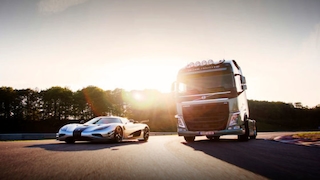 Volvo FH Truck vs. Koenigsegg