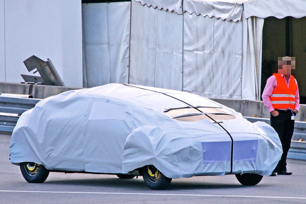 Erlkönig Mercedes Forschungsfahrzeug für Detroit 2015